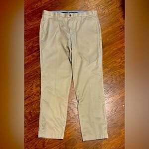 Barely used Brooks Brothers Khaki Pants- chino Clark Fit-Light weight advantage